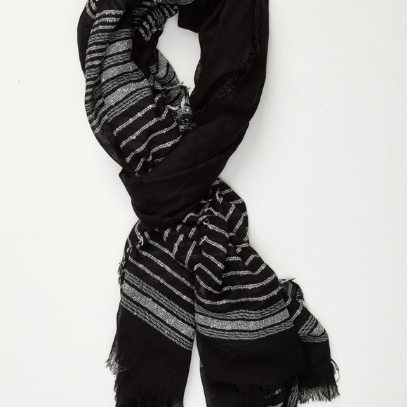 Striped Scarf - Picture 2 of 3